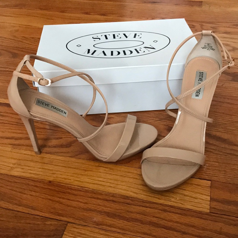 Steve Madden nude heels